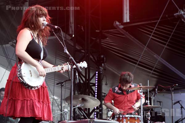 LISA LEBLANC - 2013-07-19 - PARIS - Parvis de l'Hotel de Ville - 